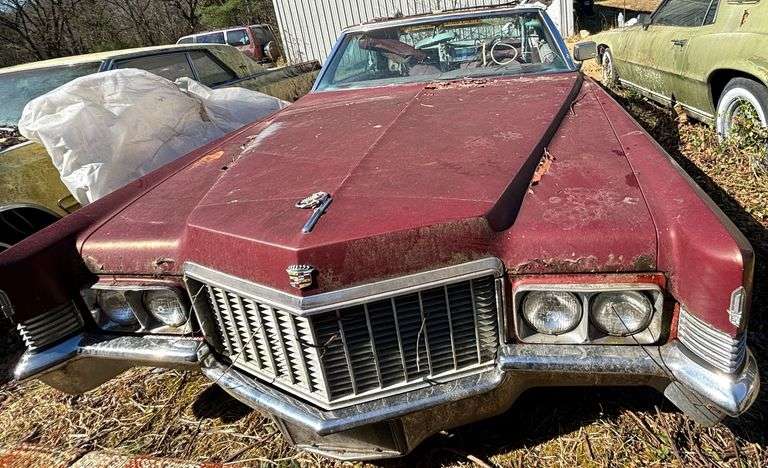 1970 CONVERTIBLE CADILLAC DEVILLE. HAS TENNESSEE TITLE. HAS KEY. VIN: F0327452