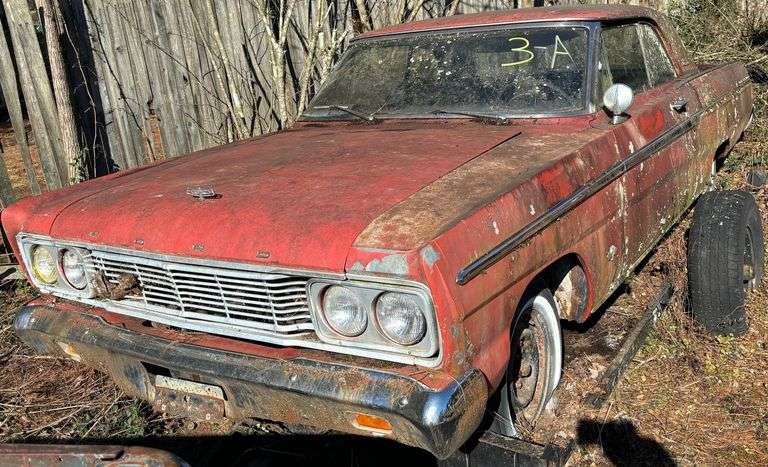 FORD FAIRLANE 500, ENGINE BLOCK ONLY, HAS TENNESSEE TITLE.  ON TRAILER