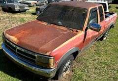 1992 DODGE DAKOTA - VIN: 1B7GL23Y7NS694961 - HAS KEY - V8 5.2L - ODOMETER READS 158,574. HAS TENNESSEE TITLE.