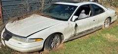 LINCOLN MARK VIII CAR (FOR PARTS OR SCRAP) - VIN: 1LNLM91VXPY723653 - V8 32 VALVE ENGINE