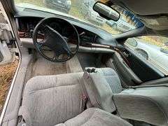 2005 BUICK LE SABRE - CRACKED WINDSHIELD- HAS TENNESSEE.  TITLE. VIN: 1G4HP52K35U286836