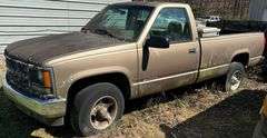 1997 CHEVROLET 2500 CHEYENNE - HAS TENNESSEE TITLE. VIN: 1GCGC24R6VZ232521 - 201,100 MILES - DIAMOND PLATE TOOL BOX