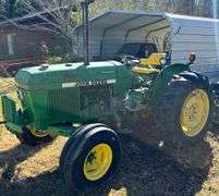 JOHN DEERE DIESEL TRACTOR - FRONT TIRES APPEAR TO BE NEW - 3614.5 HOURS