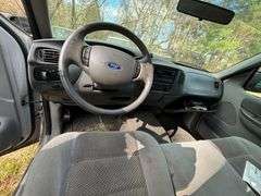 SILVER 2003 4WD FX4 OFF ROAD FORD F150 XLT SUPER CREW CAB SHORT BED TRUCK W/ TRITON V8 ENGINE - VIN: 1FTRW08L33KD77760 - HAS TENNESSEE  TITLE