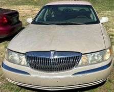 2000 LINCOLN CONTINENTAL - HAS KEY - VIN: 1LNHM97V3YY858486