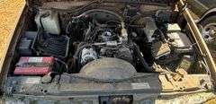 1997 CHEVROLET 2500 CHEYENNE - HAS TENNESSEE TITLE. VIN: 1GCGC24R6VZ232521 - 201,100 MILES - DIAMOND PLATE TOOL BOX