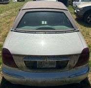 2000 LINCOLN CONTINENTAL - HAS KEY - VIN: 1LNHM97V3YY858486