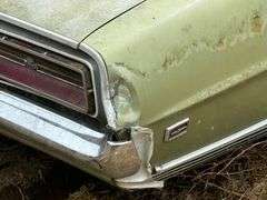 1969 FORD THUNDERBIRD - HAS KEY - HAS TENNESSEE TITLE. VIN: 9Y83N135366 - SOME DAMAGE ON REAR QUARTER PANEL (SEE PHOTO) 429 THUNDER JET ENGINE.