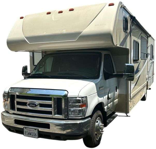 2020 "Mini Winnie" Winnebago Class C 33' Motorhome w/ approx. 16,100 miles - VIN: 1FDXE4FS4KDC20815