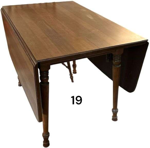 TELL CITY CHAIR COMPANY WOODEN DROP-LEAF DINING TABLE W/ 4 MATCHING CHAIRS - APPROX. 58" X 39.5" W/ LEAVES EXTENDED, 39.5" X 25.25" W/ LEAVES DOWN