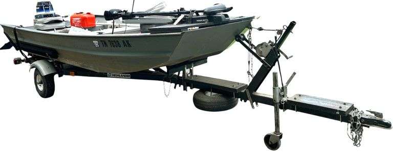 14' DURACRAFT FISHERMAN BOAT ON HIGHLANDER TRAILER W/ EVINRUDE 25HP MOTOR AND MINN KOTA EDGE TROLLING MOTOR