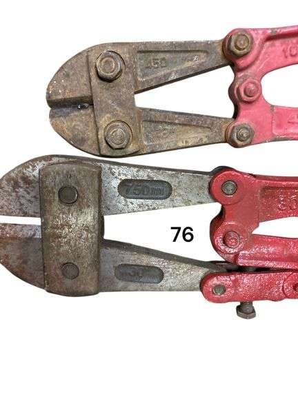 2 HEAVY DUTY BOLT CUTTERS: 1 30", 1 18"