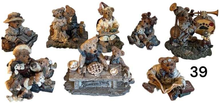 8 BOYD’S BEARS & FRIENDS FIGURINES image