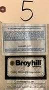 BROYHILL UPHOLSTERED ARMCHAIR