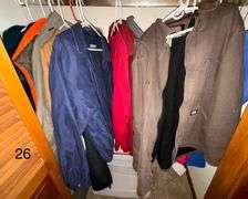 LOT OF ASSORTED MEN’S CLOTHING TO INCLUDE: WALLS COVERALLS, BIG SMITH JACKET 2XL, COLUMBIA 2XL LIGHT JACKET, PORT AUTHORITY 3XL VEST, COLUMBIA RAIN JACKET XL, CARHARTT 2XL JACKET, ST. JOHN’S BAY JACKET 2XL, ETC.