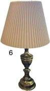 PAIR OF VINTAGE BRASS URN-STYLE TABLE LAMPS - ONE WORKING, ONE AS-FOUND