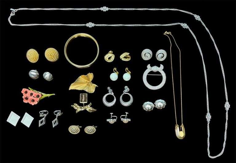 NAME BRAND FASHION JEWELRY TO INCLUDE MONET, CORRO, TRIFARI, AND OTHERS, EARRINGS, 2 NECKLACES, BRACELET, PINS image