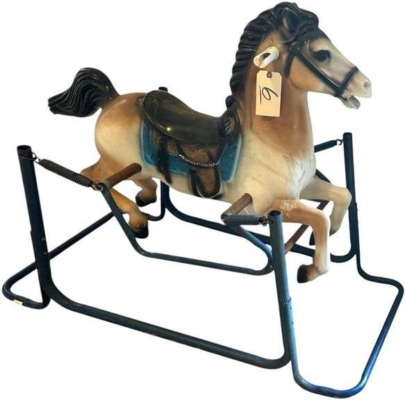 VINTAGE CHILDREN'S ROCKING HORSE (SHOWING SIGNS OF USE)