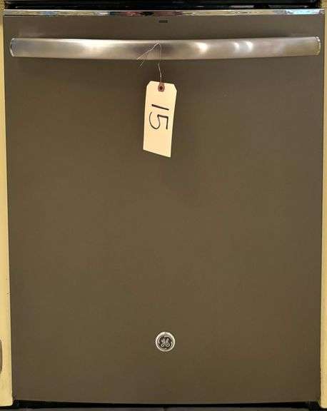 GENERAL ELECTRIC DISHWASHER - BUYER RESPONSIBLE FOR REMOVAL