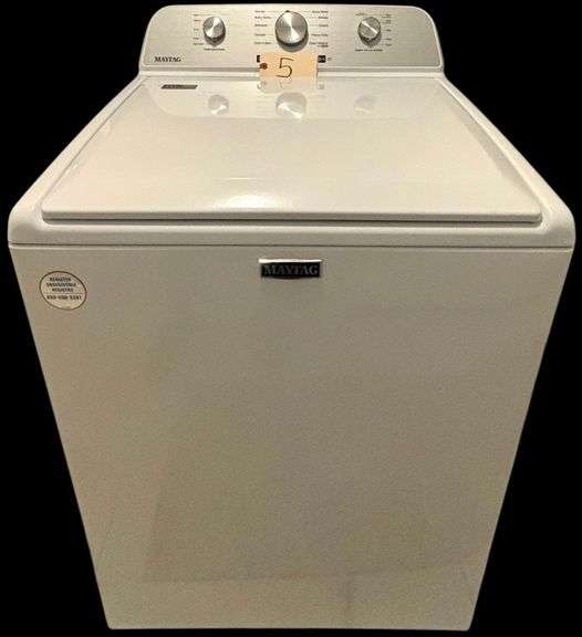 MAYTAG WASHING MACHINE - APPEARS TO BE IN GOOD CONDITION