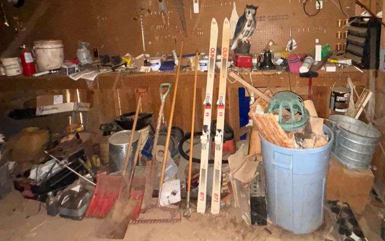 SHED LOT OF AS-FOUND ITEMS TO INCLUDE PAIR OF VINTAGE OLIN 871 SKIS, CRAFTSMAN 8 HP SHREDDER (NO MOTOR), METAL POSTS, WALKER, SMOKER GRILL, SMALL ASSORTMENT OF YARD TOOLS, AND OTHER ITEMS AS-PICTURED image
