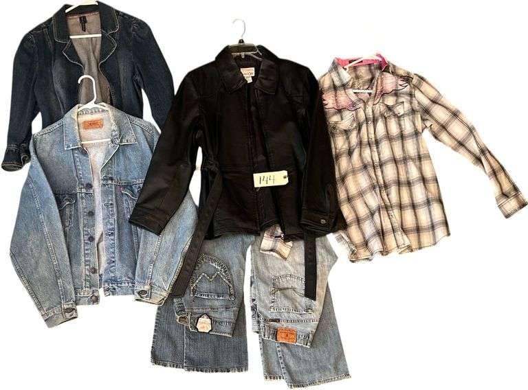 LADIES’ CLOTHING: EAST FIFTH GENUINE LEATHER JACKET SIZE L, VINTAGE DENIM LEVI JACKET SIZE M, VINTAGE DENIM LUCKY BRAND DUNGAREES JEANS SIZE 10/30, ASHLEY JUDD SIZE L DENIM JACKET, SIZE XL RODEO STYLE SHIRT, LIFE STYLE & SENSE DENIM JEANS SIZE 10 image