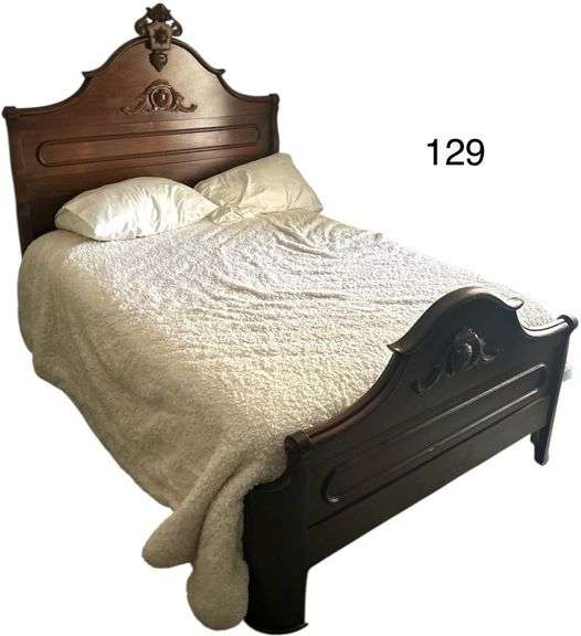 ANTIQUE WALNUT VICTORIAN BED W/ BEAUTIFUL CARVINGS image