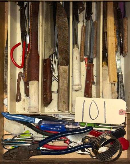 SCISSORS, SPATULA, KNIVES, SNIPS, TONGS, HUSKY SCREWDRIVER, OTHER KITCHEN UTENSILS, SILVERWARE, FLATWARE, ETC. image