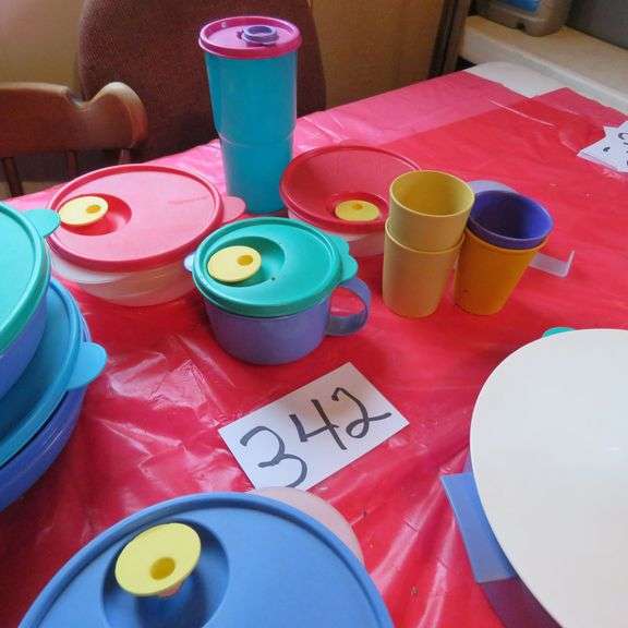 Tupperware Items image