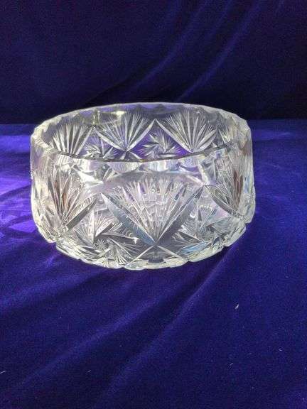 Pinwheel Cut Crystal Bowl 8.5 Inch Opening,  Made in Czech Republic image