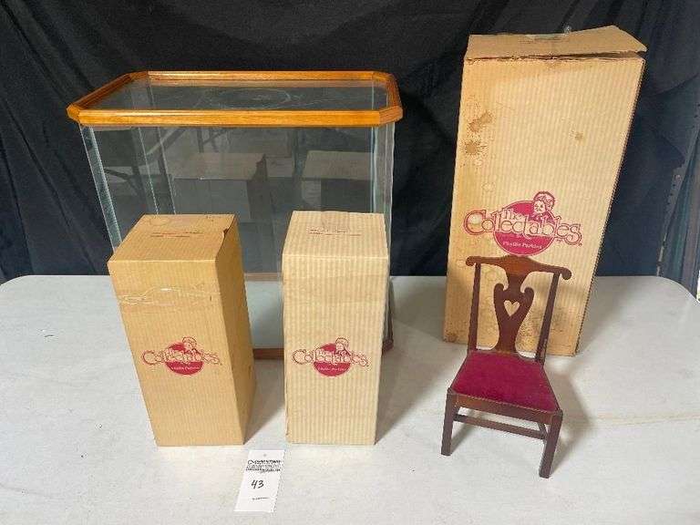 The Collectables by Phyllis Parkins Porcelain Dolls - A Mother's Love Set