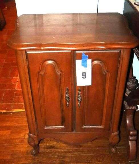 Vintage Wood 2 Door Cabinet with inside shelf   28"x21"x14" image