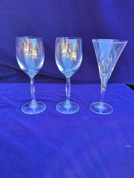 8.5 Nortaki Wine Glass, 2 Mikasa Wine Glasses image