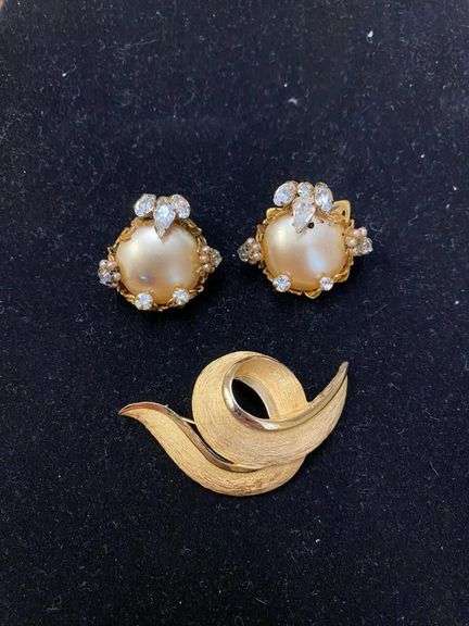 2in Signed Trifari Brooch Pin and 1in Signed Robert Clip-on Earrings