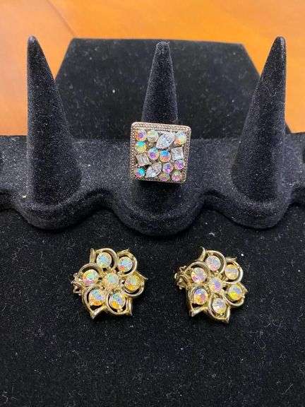 1in Vintage Green Aurora Borealis Rhinestone Clop-on Earrings and 0.75in Matching Adjustable Ring