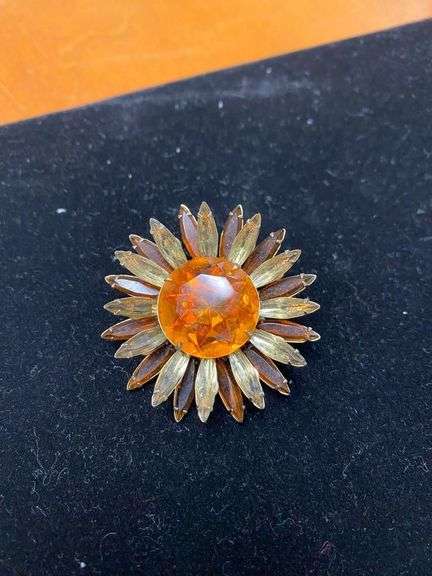 2in Vintage SIgned Judy Lee Amber Flower Brooch