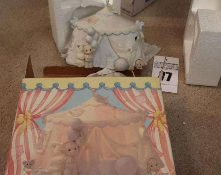 Precious Moments Porcelain Items: Lighted Sammy's Circus - Circus Tent 1993 in original Box image