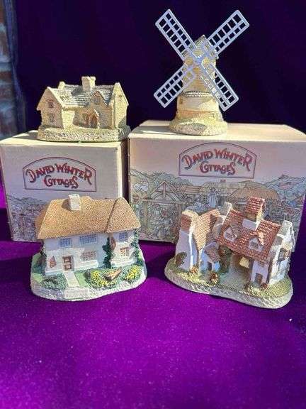 Set of 4 David Winter Cottages- Great Britain image