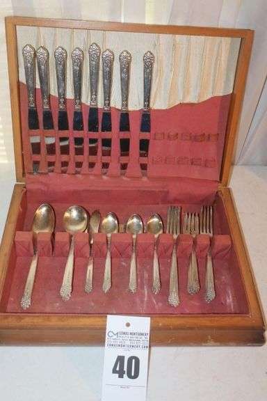 Vintage King Edward "Moss Rose" Silverplate Flatware in wood Box (box needs new hinges) image