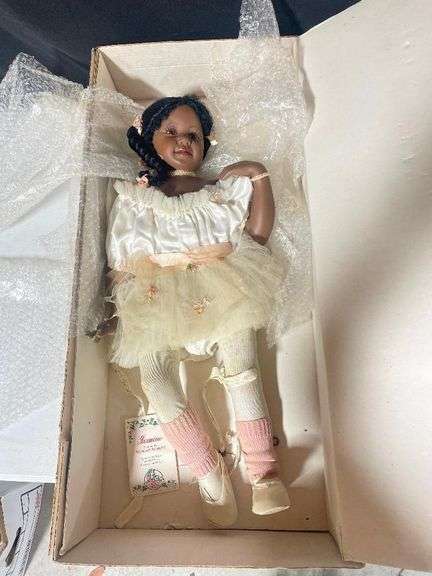 The Great American Doll Company by Rotraut Schrott - Jasmine