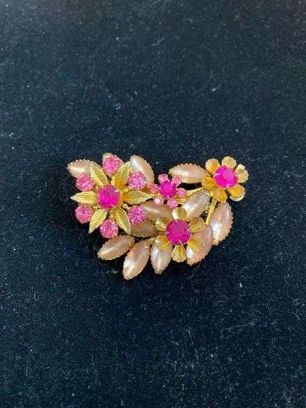 2.5in Vintage 1950s Judy Lee Gold Tone Pink Floral Brooch Pin image