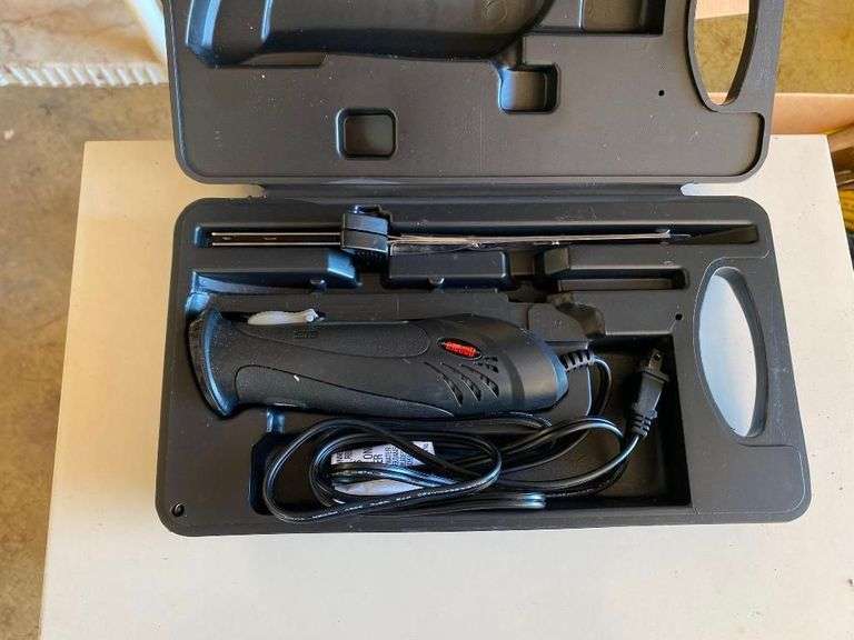 Rapala Electric Fillet Knife with Case image