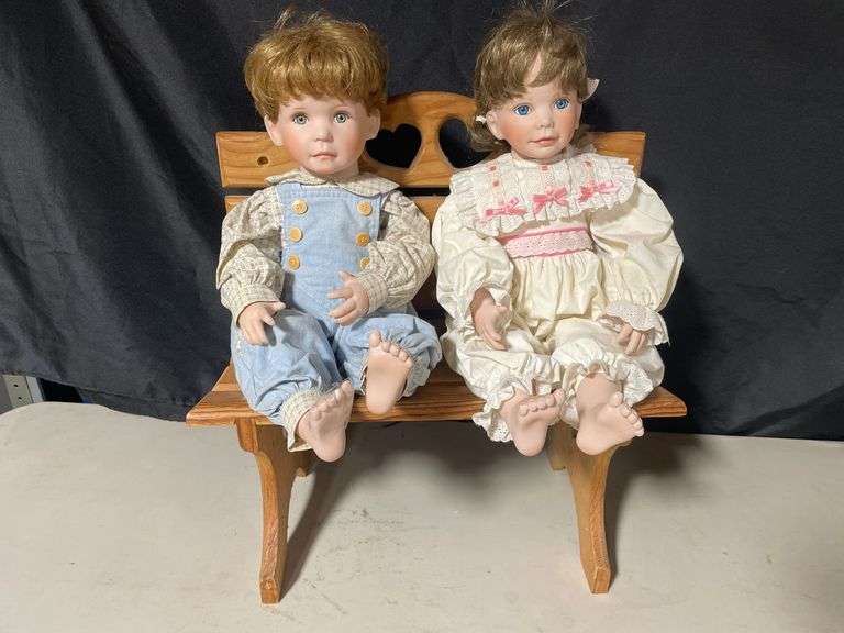 World Gallery Dolls & Collectibles - Breeann and Tyler - with Bench