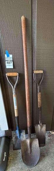 3 Shovels image