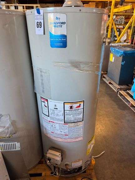 Bradford White RG250T9N Natural Gas Water Heater - 50 Gallon image
