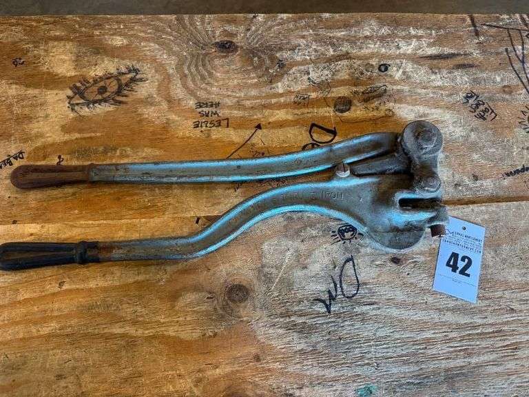 E.R. Whitney Inc. Rockford, Illinois Metal Punch image