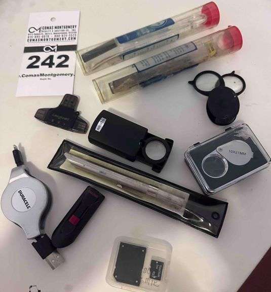 Magnifiers, USB Charging Cable, Flash Drivers image