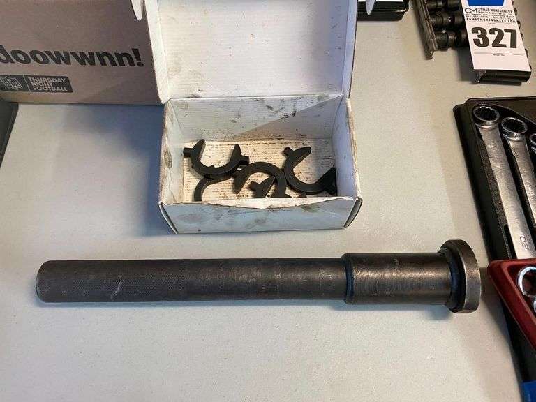 Inner Tie Rod Tool image