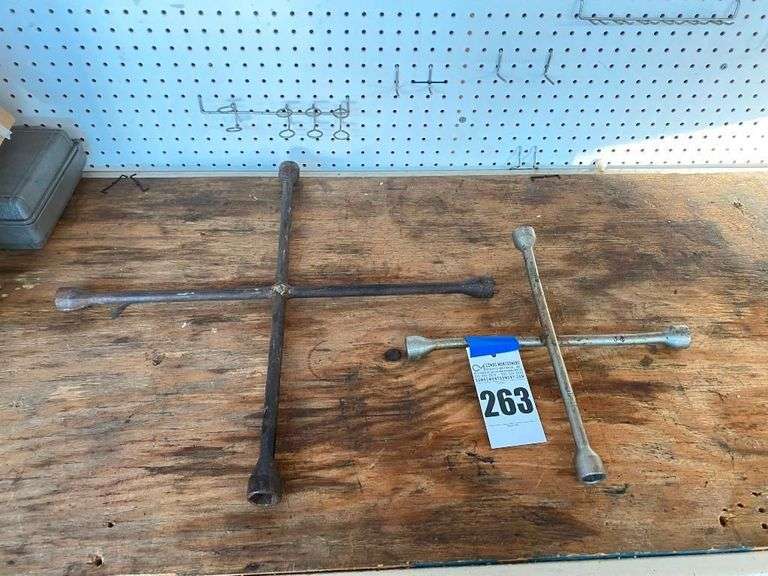 Lot of 2 Lug Wrenches image
