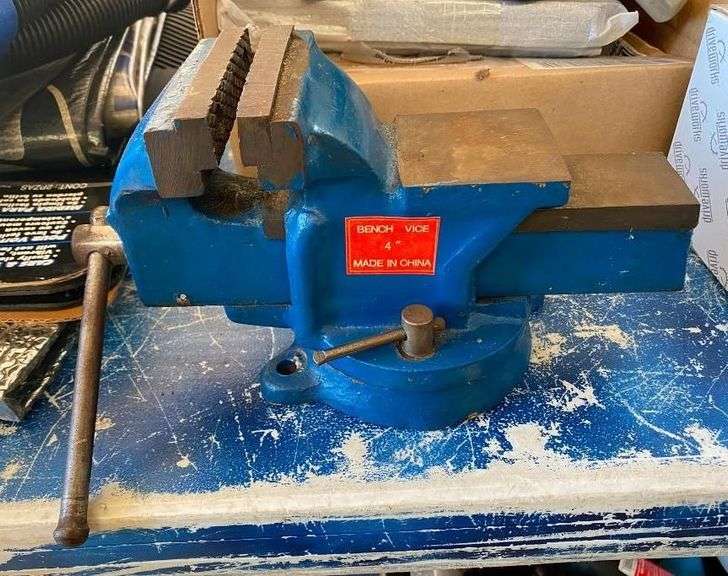 4" Bench Vice image